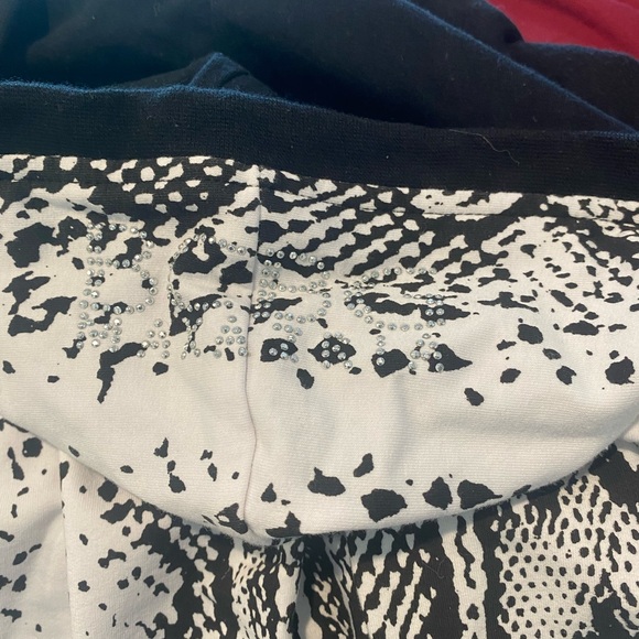 2pc Bcbg jogger set size medium - Picture 2 of 3